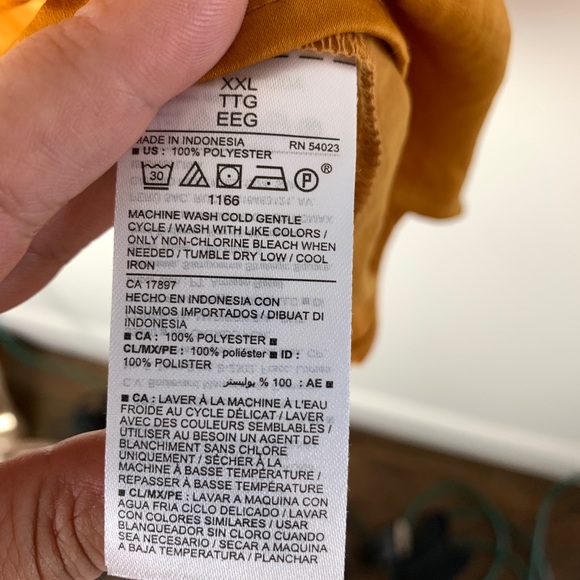 NWT Old Navy Silk-look Tie Neck Blouse XXL - Picture 5 of 5